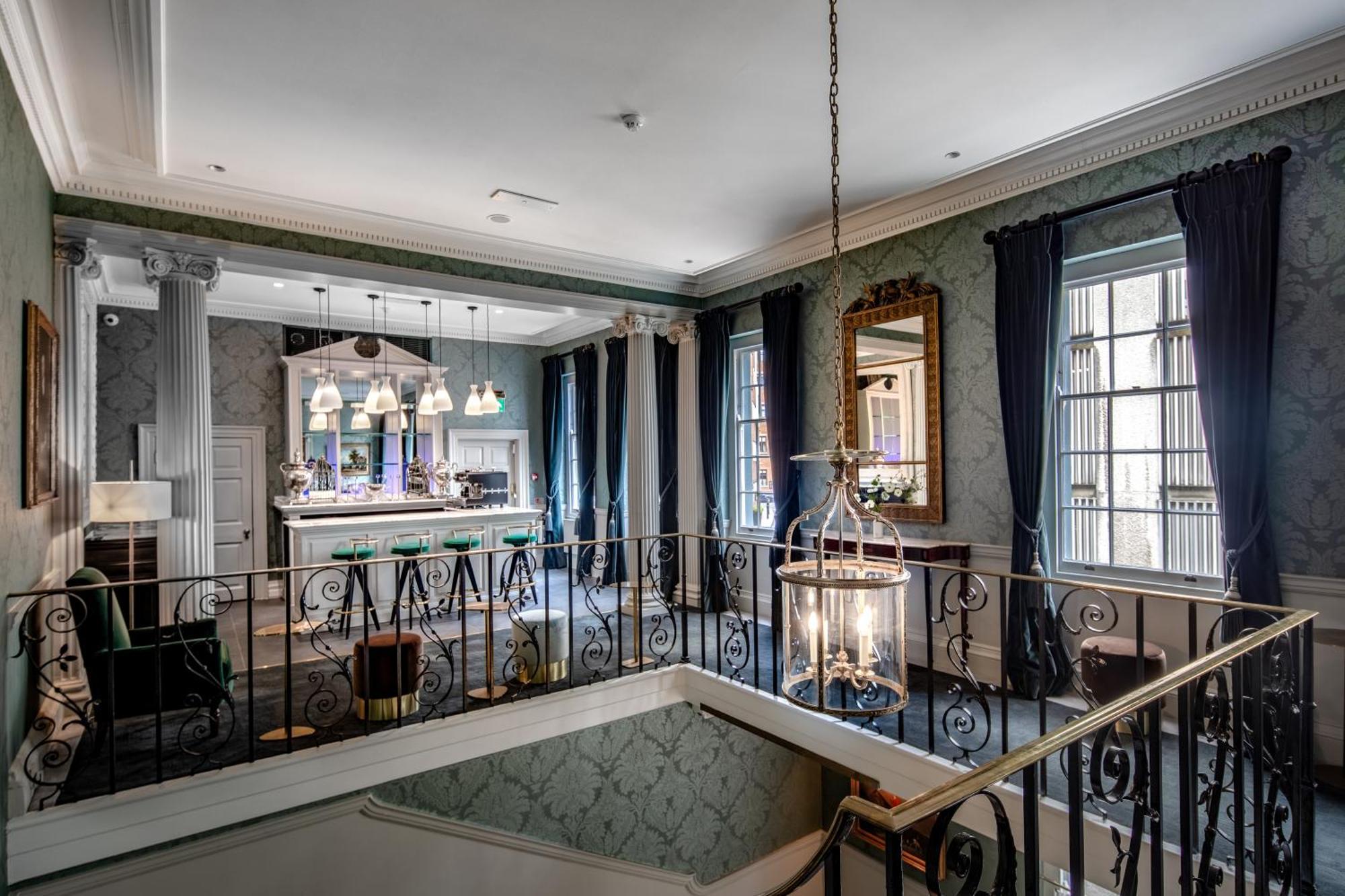 Отель No. 30 Knightsbridge Лондон Экстерьер фото