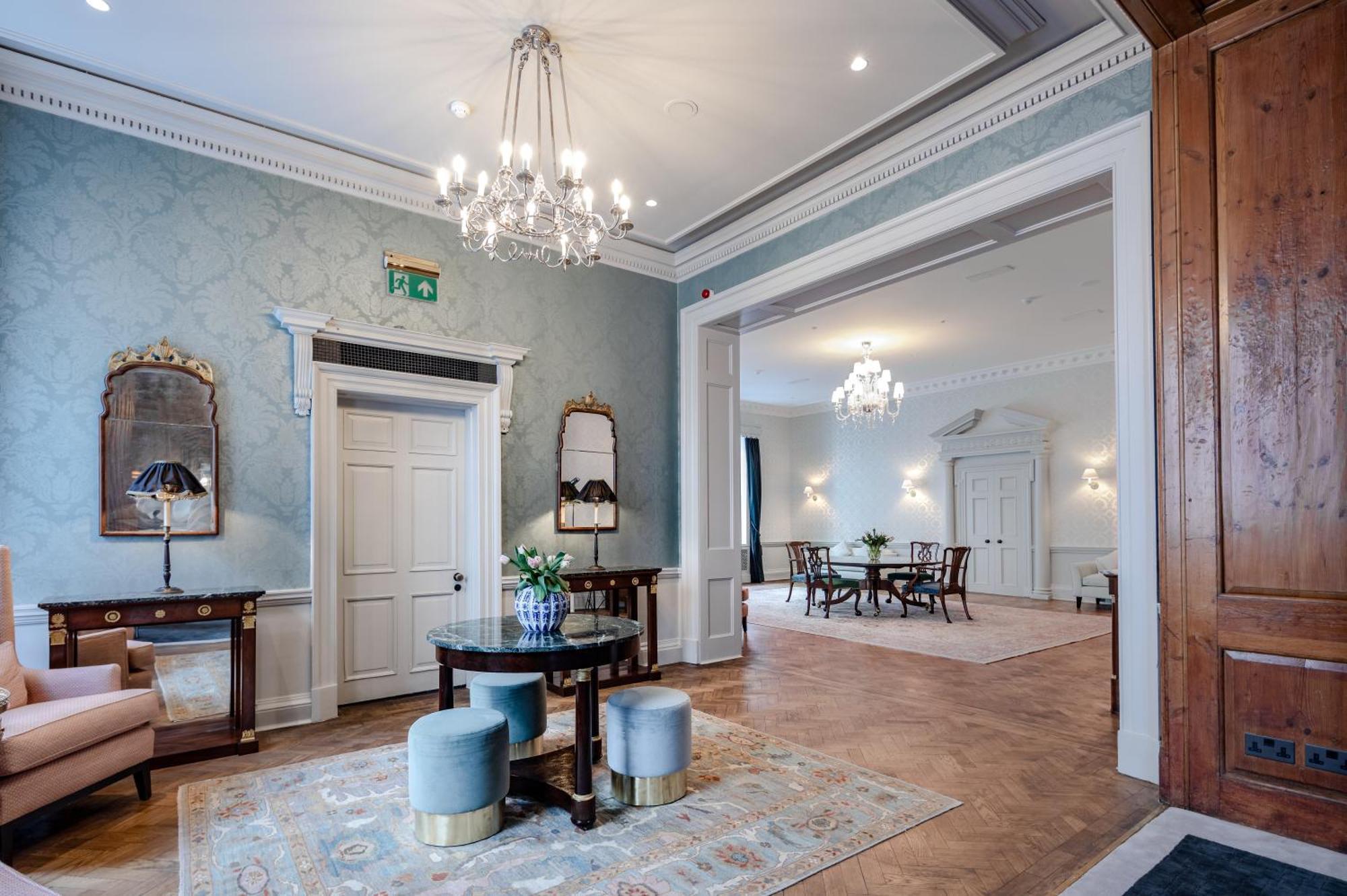 Отель No. 30 Knightsbridge Лондон Экстерьер фото