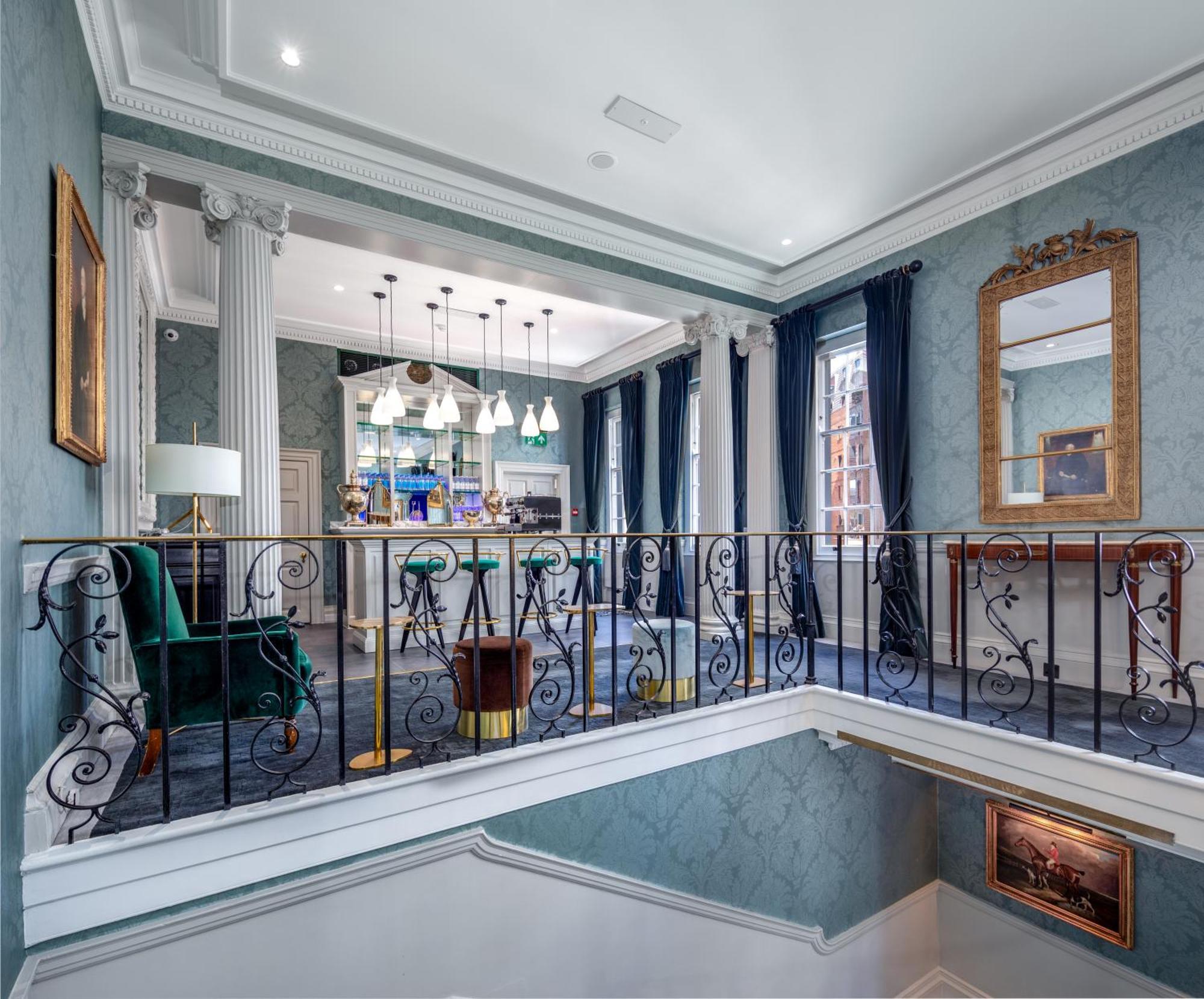 Отель No. 30 Knightsbridge Лондон Экстерьер фото